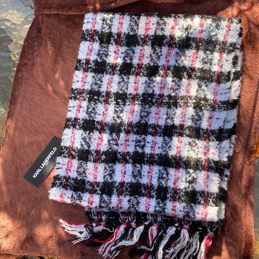NWT Karl Lagerfeld Scarf with Black, White and Red Strips